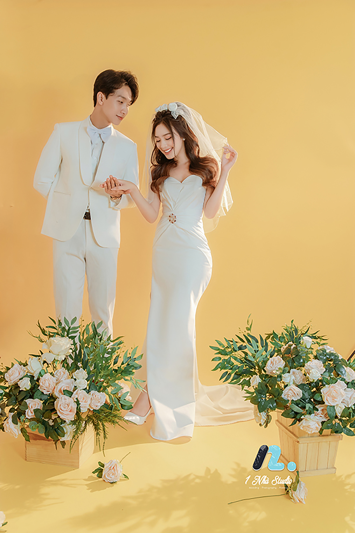 Chụp ảnh studio là gì? Các yếu tố cần biết trước khi đặt lịch
