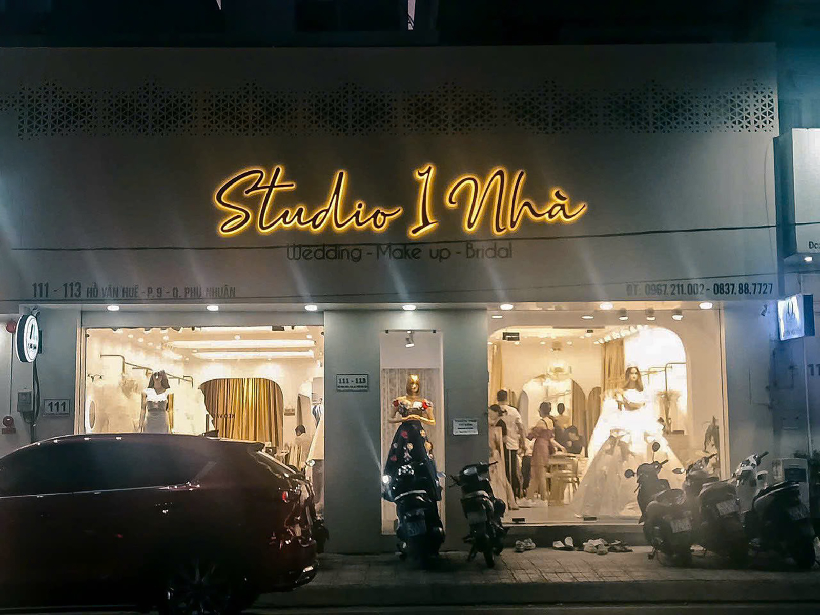 Phụ kiện và tạo hình cho buổi chụp couple tại studio
